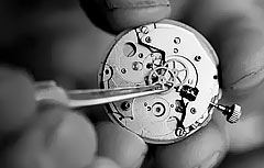 依波路手表维修（依波路手表调整日期时卡住的解决方法）